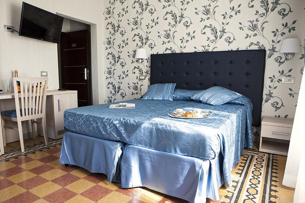 Hotel Domus Laurae Roma Exterior foto